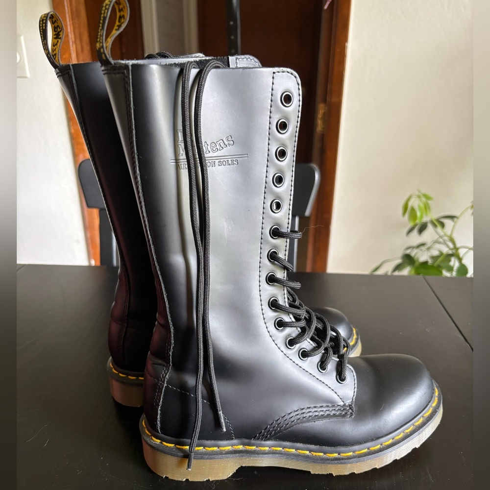 Dr. Martens 1914 Black Leather Boots